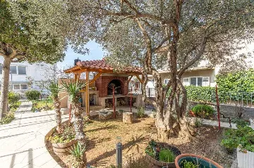 Apartment with Garden Terrace in Šibenik (up to 4)