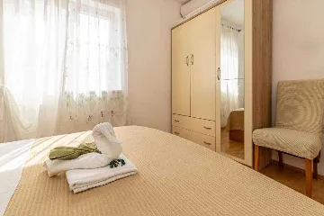 Apartment with Garden Terrace in Šibenik (up to 4)