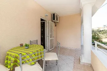 Apartment with Garden Terrace in Šibenik (up to 4)