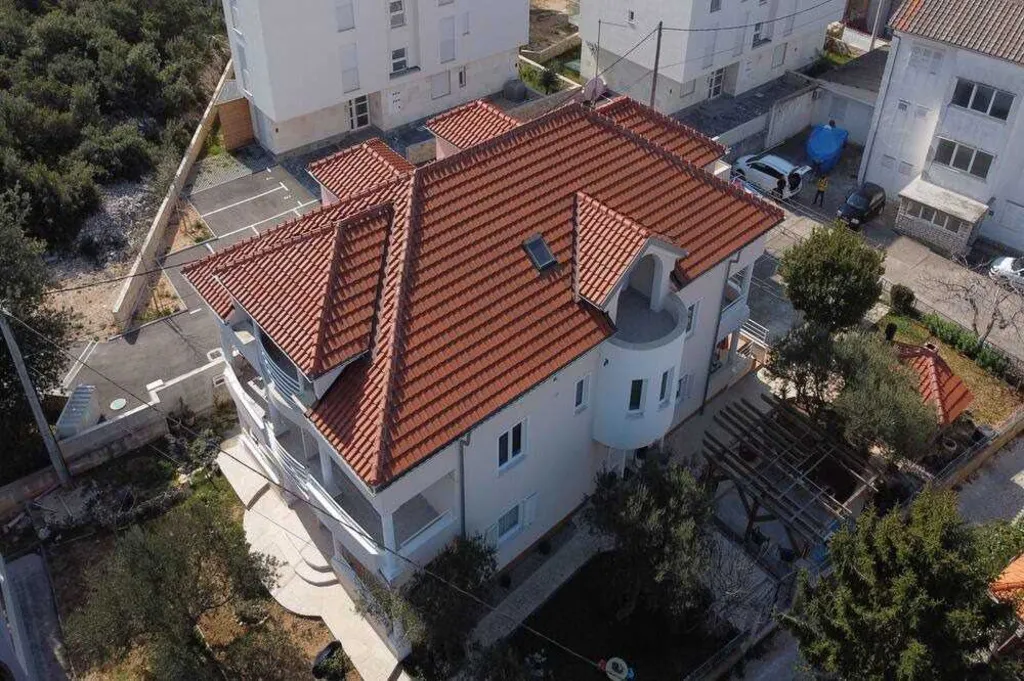 Garden-View Studio Apartment in Šibenik