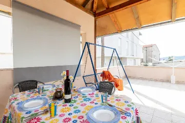 Studio Apartment in Šibenik for Up to 3 Guests