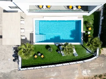 Villa in Primošten with Heated Pool for Up to 10