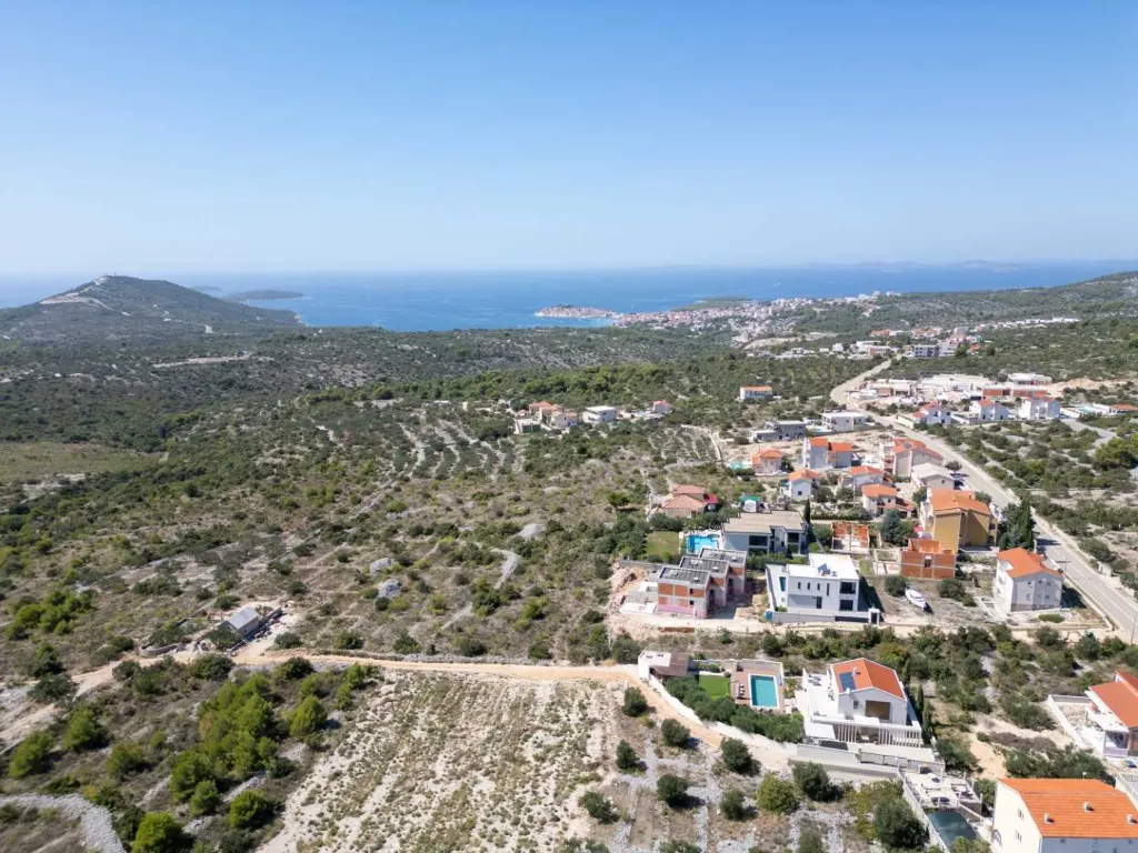 Villa in Primošten with Heated Pool for Up to 10