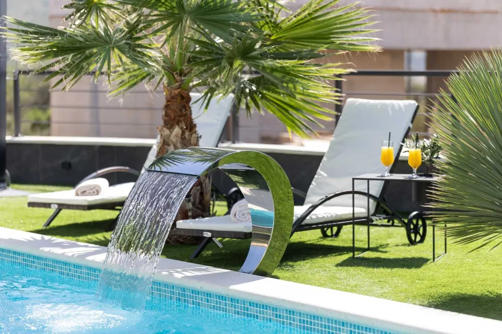 Villa in Primošten with Heated Pool for Up to 10