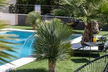 Villa in Primošten with Heated Pool for Up to 10