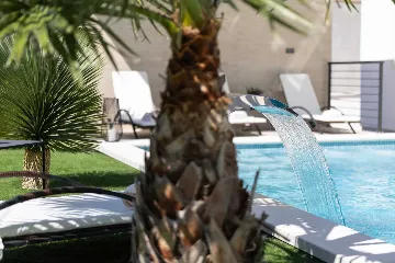 Villa in Primošten with Heated Pool for Up to 10