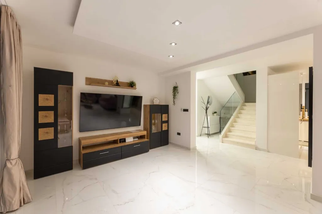 Villa in Primošten with Heated Pool for Up to 10