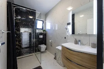 Villa in Primošten with Heated Pool for Up to 10