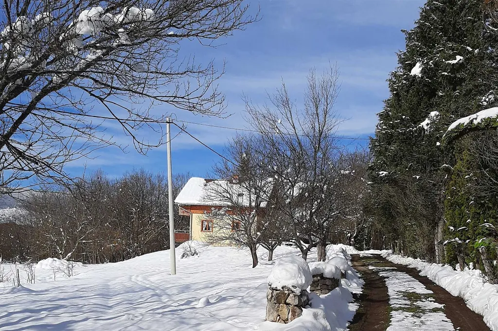 Drežnik Grad Studio Apartment for 2 with Balcony