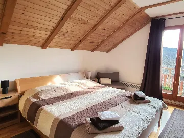Balcony Room for 2 near Plitvice Lakes, Drežnik Grad