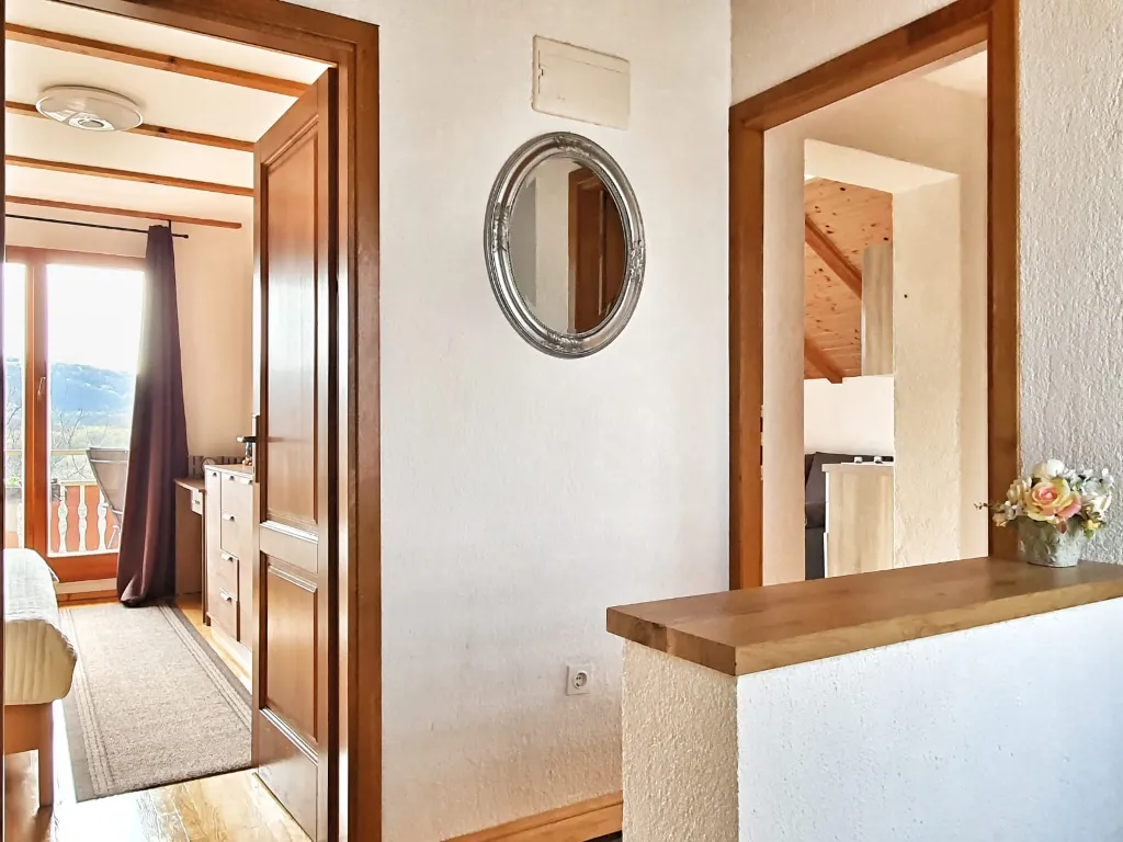 Balcony Room for 2 near Plitvice Lakes, Drežnik Grad