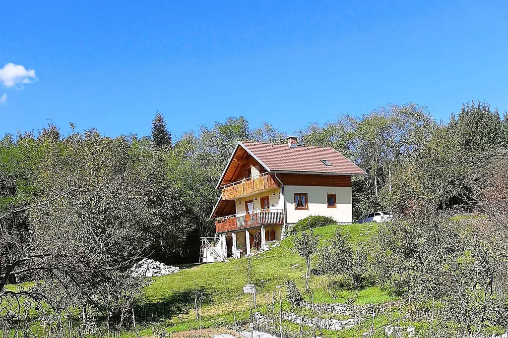 Balcony Room for 2 near Plitvice Lakes, Drežnik Grad