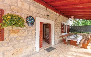 Stone Holiday House with Pool in Puljane, Oklaj