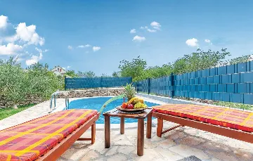 Stone Holiday House with Pool in Puljane, Oklaj