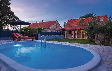 Stone Holiday House with Pool in Puljane, Oklaj