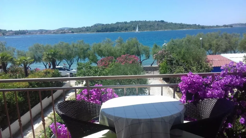 Srima Beach Apartment 1