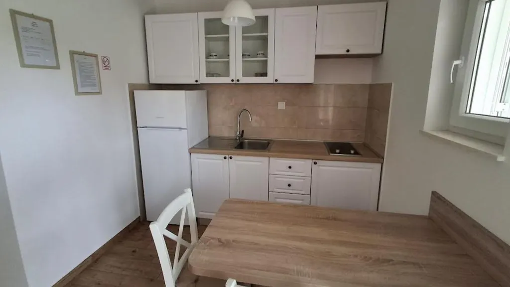Ivy Garden Beach Apartment 1