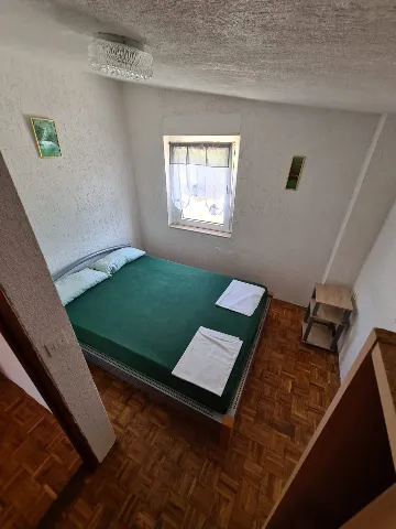 Two-Story Apartment in Vir for 6 Guests