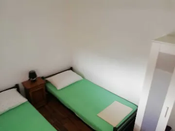 Apartment for 4 Guests near the Beach in Vir