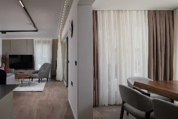 4-Bedroom Villa in Nin with Pool & Spa Zone