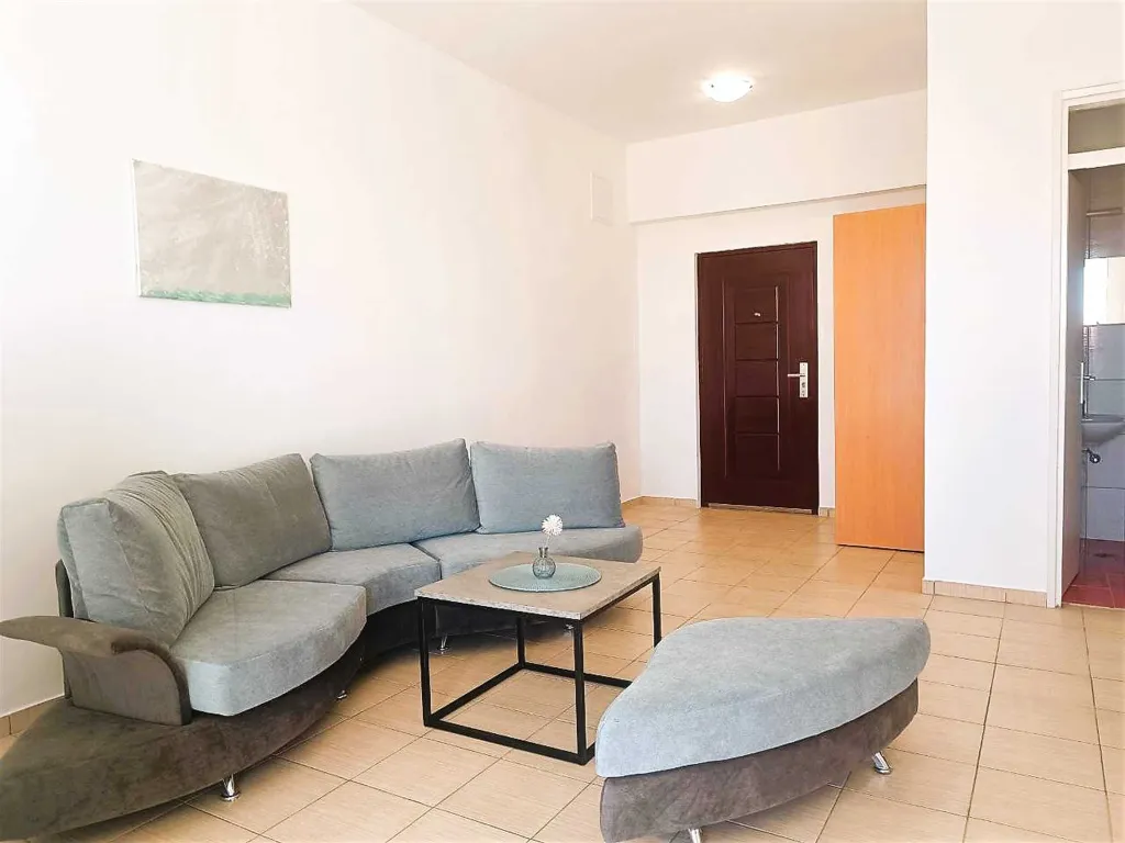 Apartment with Parking in Privlaka for 6 Guests