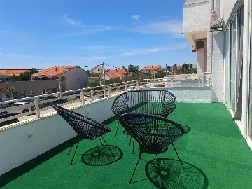Apartment with Parking in Privlaka for 6 Guests