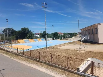 Apartment with Parking in Privlaka for 6 Guests