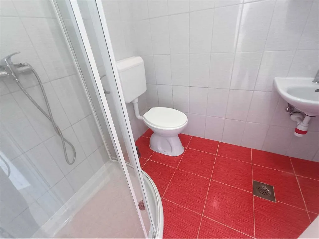 Apartment for 4 Guests with Balcony in Privlaka
