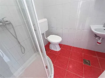 Apartment for 4 Guests with Balcony in Privlaka