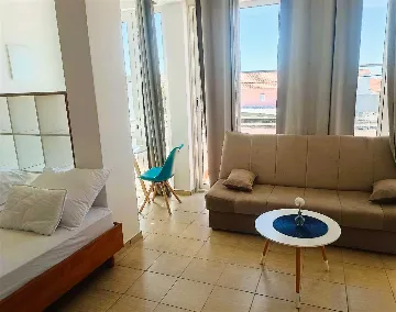 Apartment for 4 Guests with Balcony in Privlaka