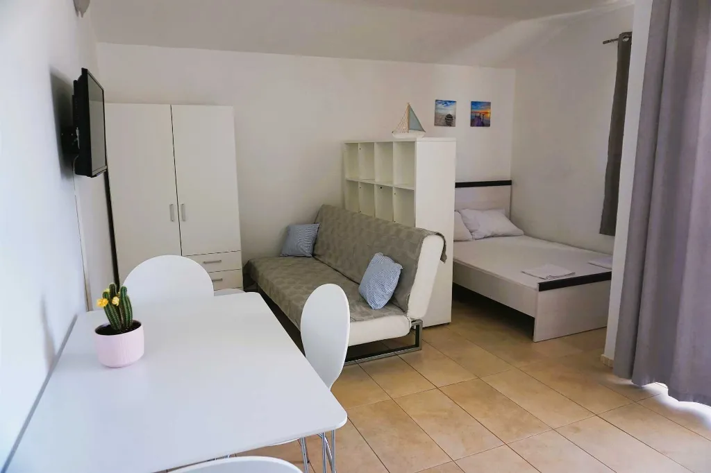 Privlaka Studio Apartment for 3 Guests