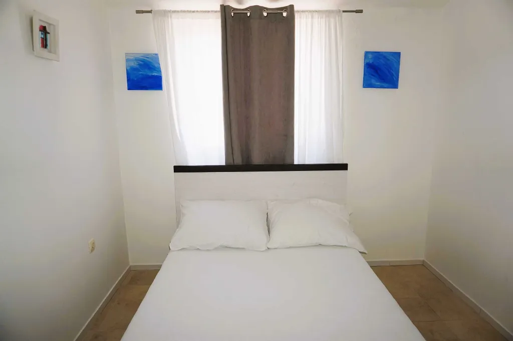 Privlaka Apartment for 5 Guests