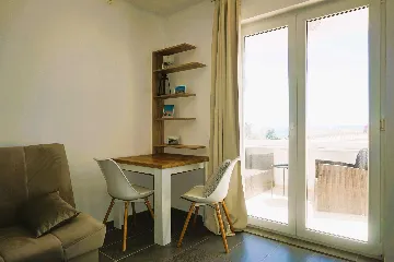 Sea View Apartment for 3 Guests in Privlaka