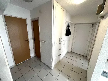 Balcony Apartment for 4 Guests in Zadar