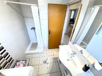 Balcony Apartment for 4 Guests in Zadar