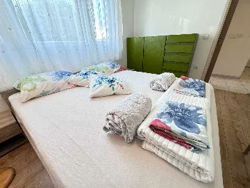 Balcony Apartment for 4 Guests in Zadar