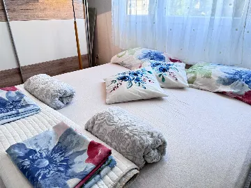 Balcony Apartment for 4 Guests in Zadar