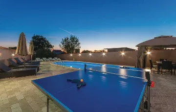 3-Bedroom Villa with Private Pool in Poličnik