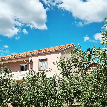 3-Bedroom Villa with Private Pool in Poličnik