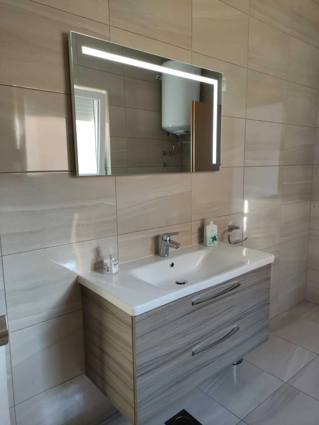 3-Bedroom Villa with Private Pool in Poličnik