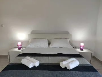 3-Bedroom Villa with Private Pool in Poličnik