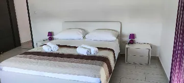 3-Bedroom Villa with Private Pool in Poličnik