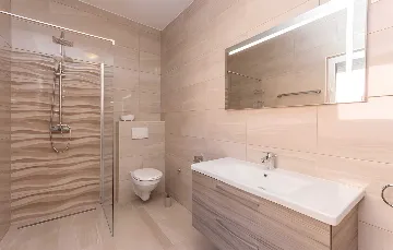 3-Bedroom Villa with Private Pool in Poličnik