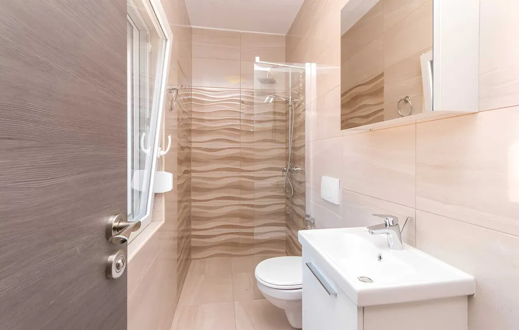 3-Bedroom Villa with Private Pool in Poličnik