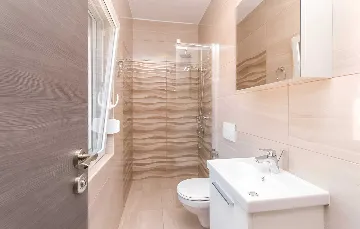 3-Bedroom Villa with Private Pool in Poličnik