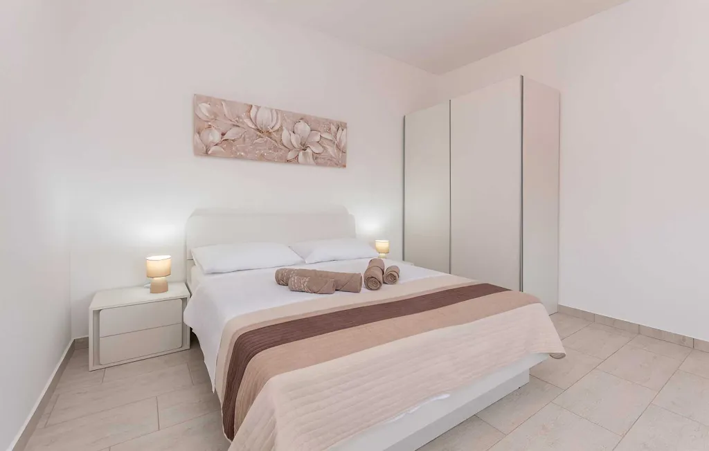 3-Bedroom Villa with Private Pool in Poličnik