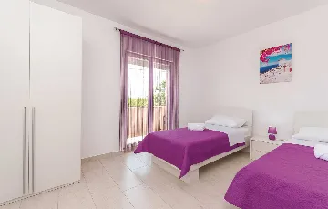 3-Bedroom Villa with Private Pool in Poličnik