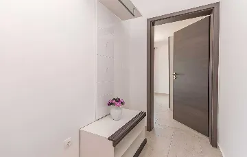 3-Bedroom Villa with Private Pool in Poličnik