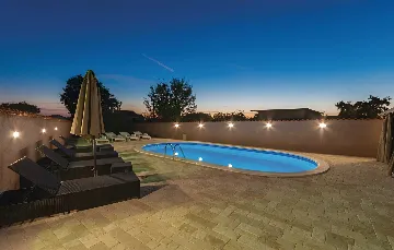 3-Bedroom Villa with Private Pool in Poličnik