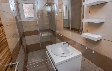 Vir Holiday House for Up to 12 Guests